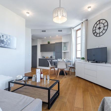 Gorgeous 1 Bdr With Gardens View In The Old Town Nice Exterior foto