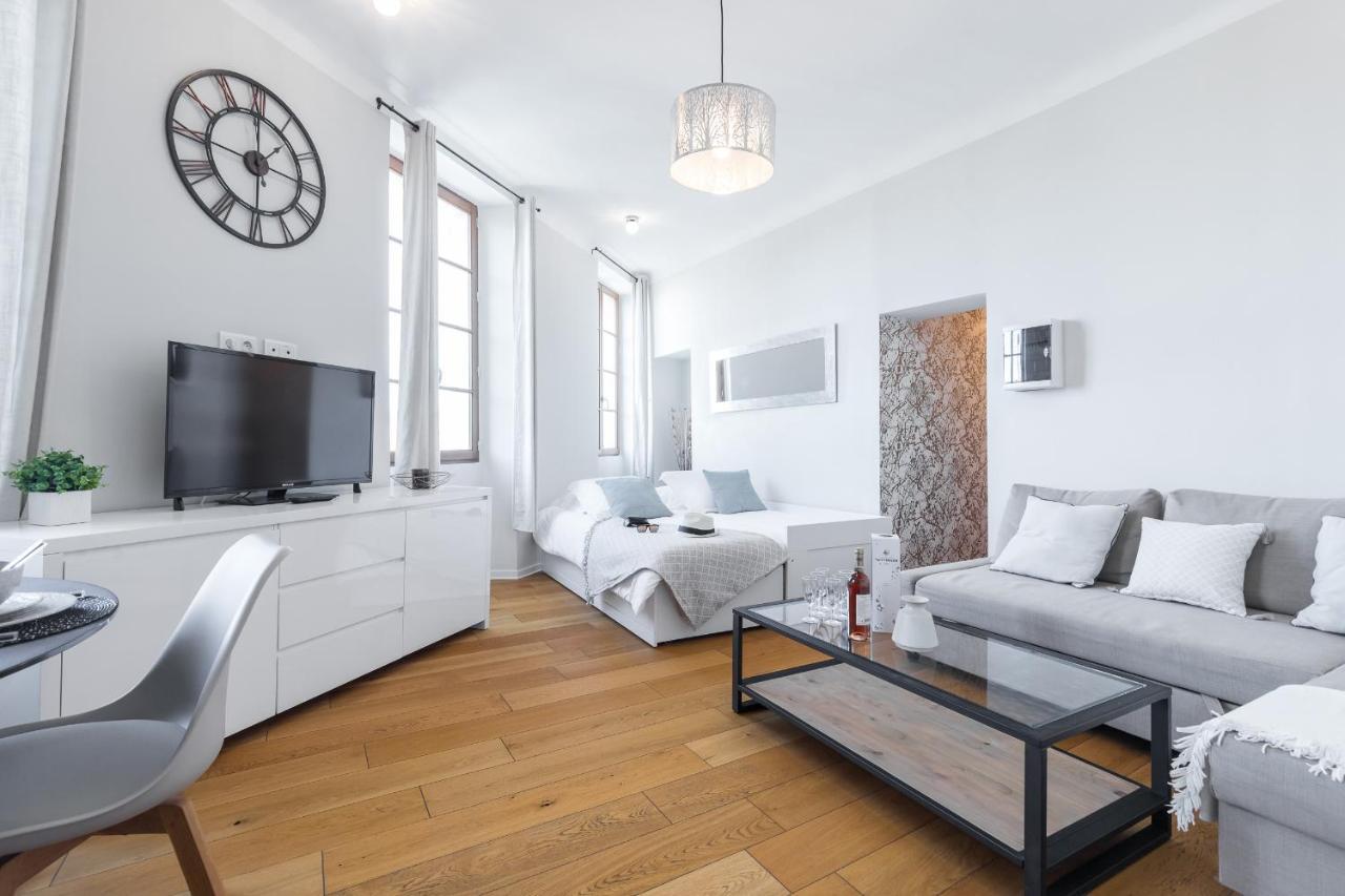 Gorgeous 1 Bdr With Gardens View In The Old Town Nice Exterior foto